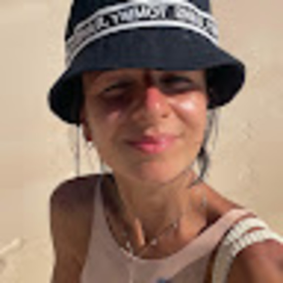 Meet your Posher, Oksana - Picture 1 of 1